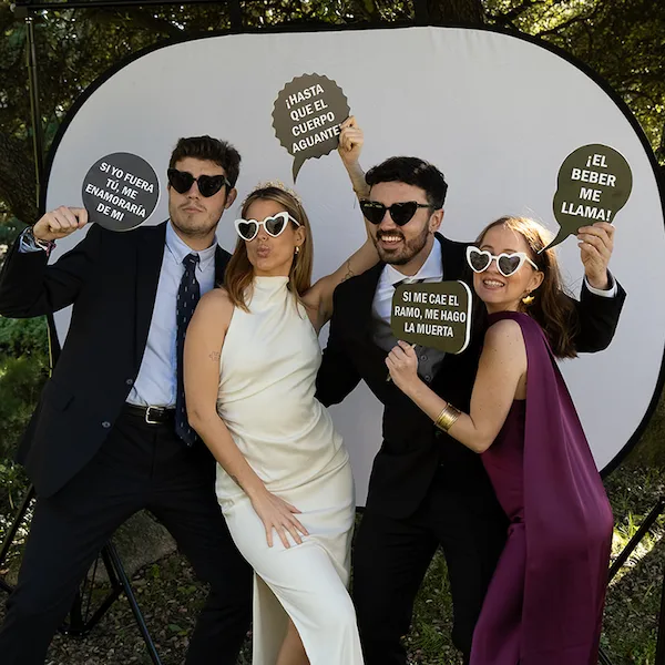 Alquiler photocall boda